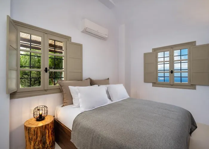 Azanti Suites - Adults Only